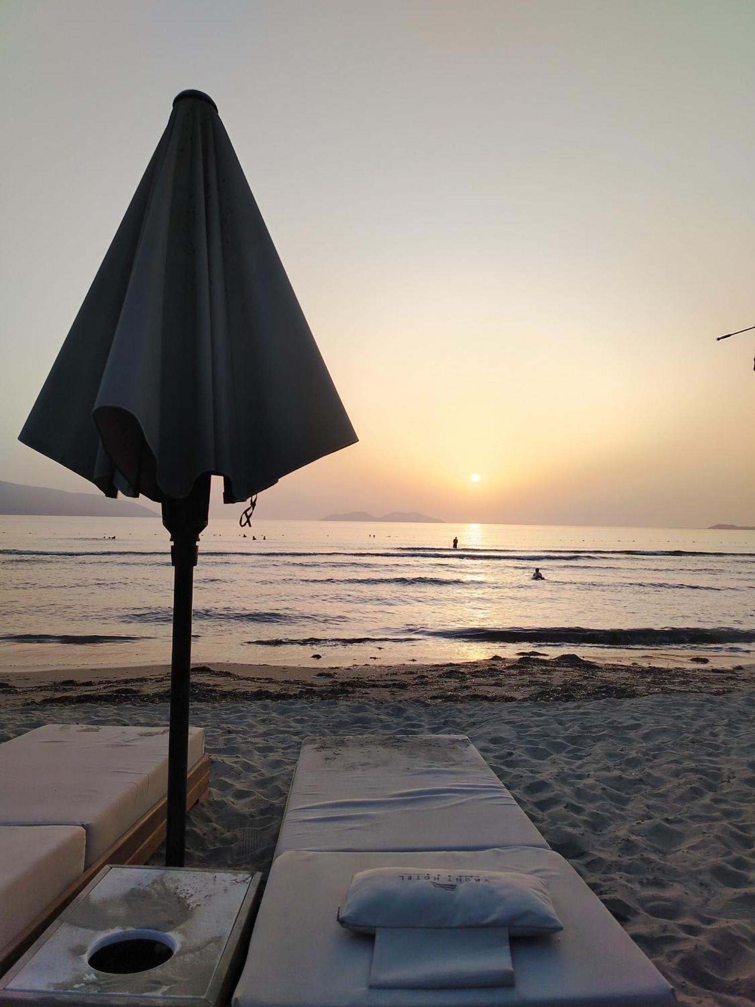 Sea View *